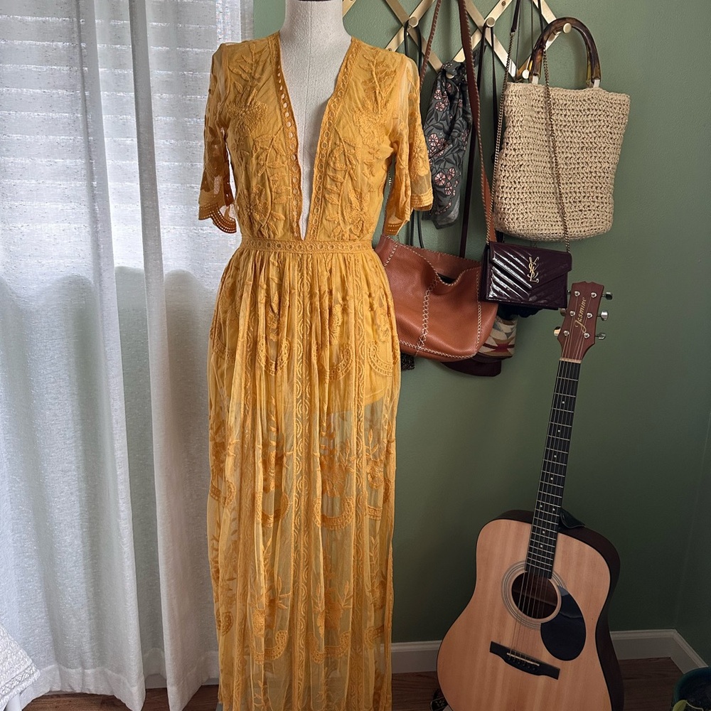 Boho dreams - Mustard Yellow Lace Maxi Dress - V-Neck